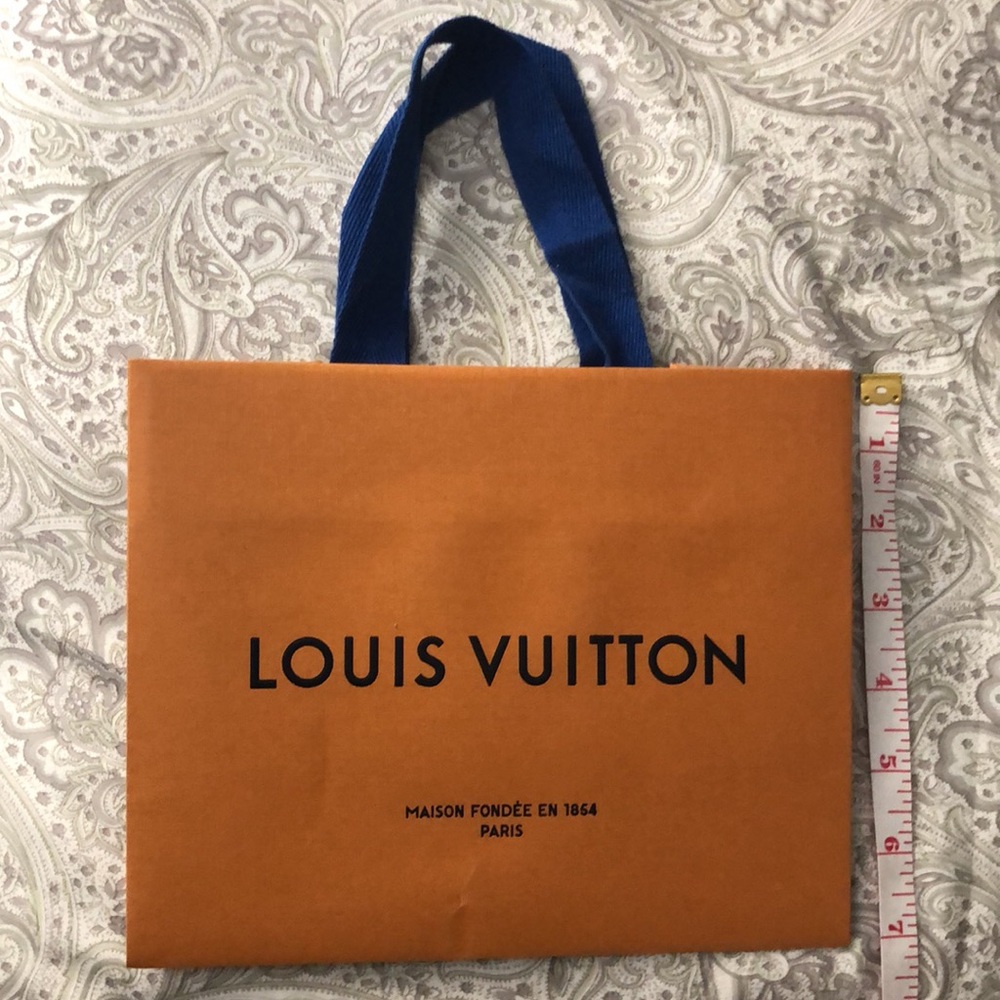 Louis Vuitton Shopping Bag - Picture 3 of 4